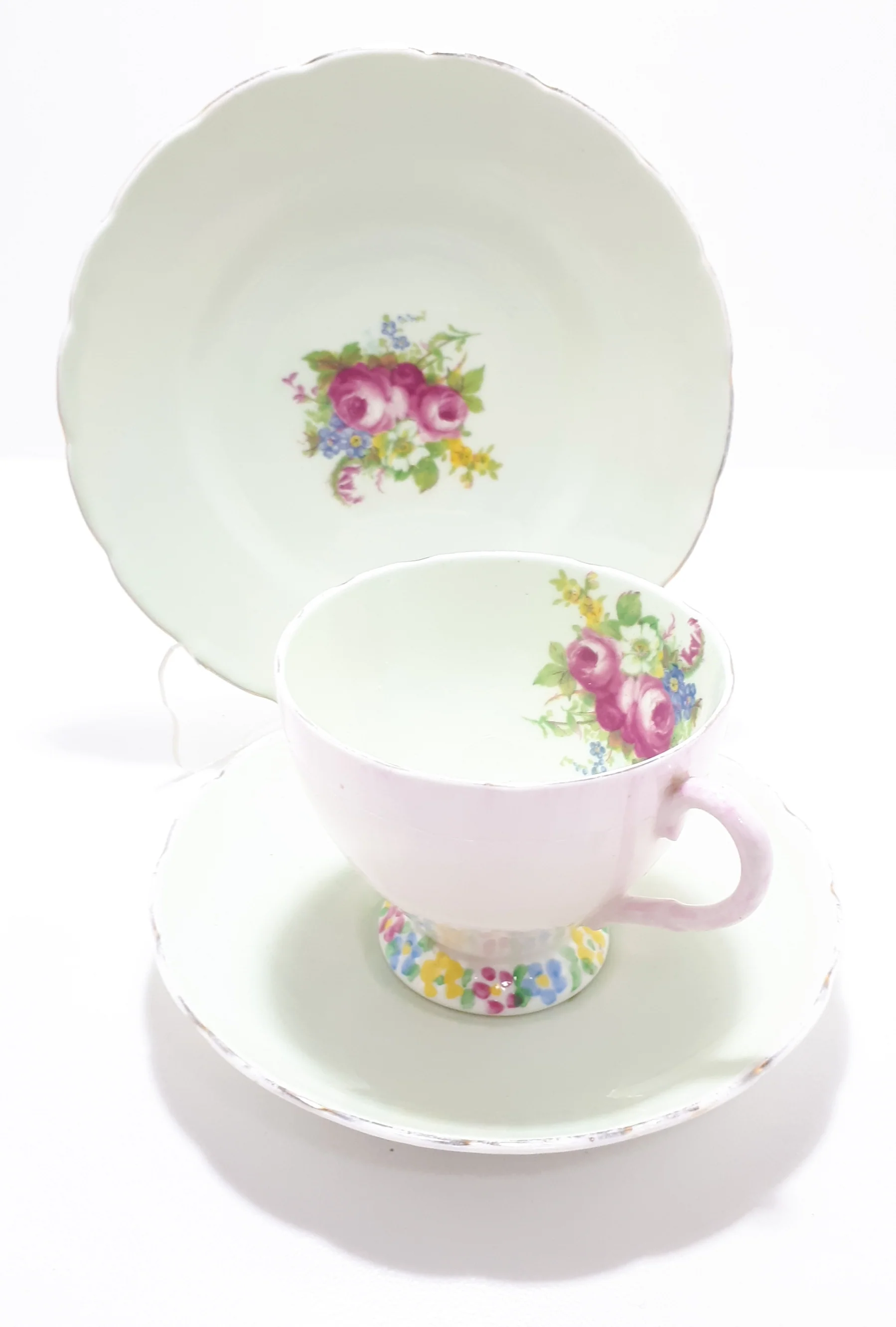 1930’s Foley Bone China Tea Trio - Pattern V2089 - Image 3