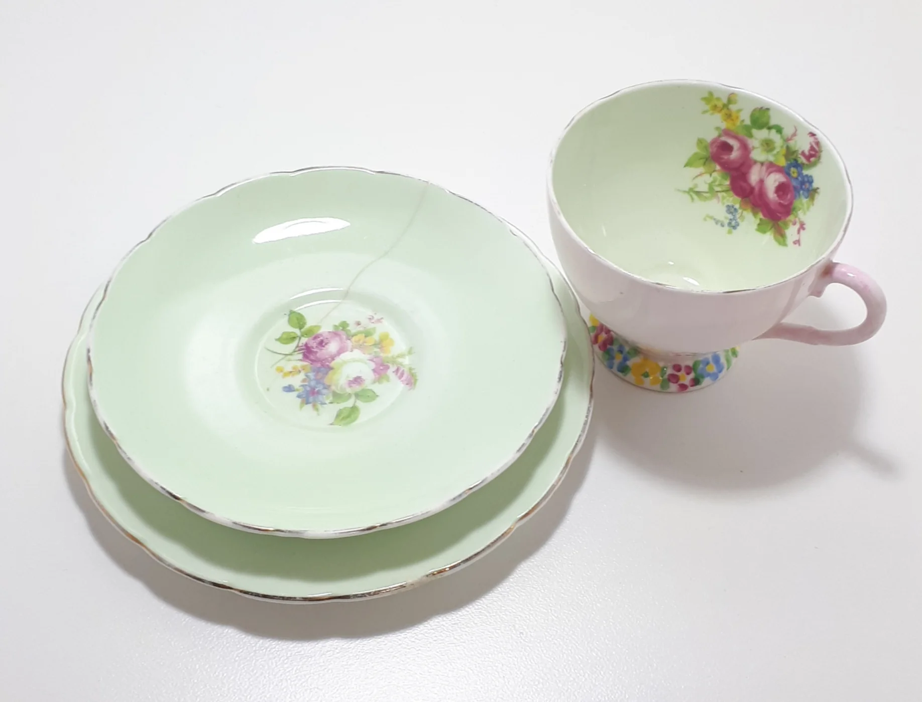 1930’s Foley Bone China Tea Trio - Pattern V2089 - Image 5